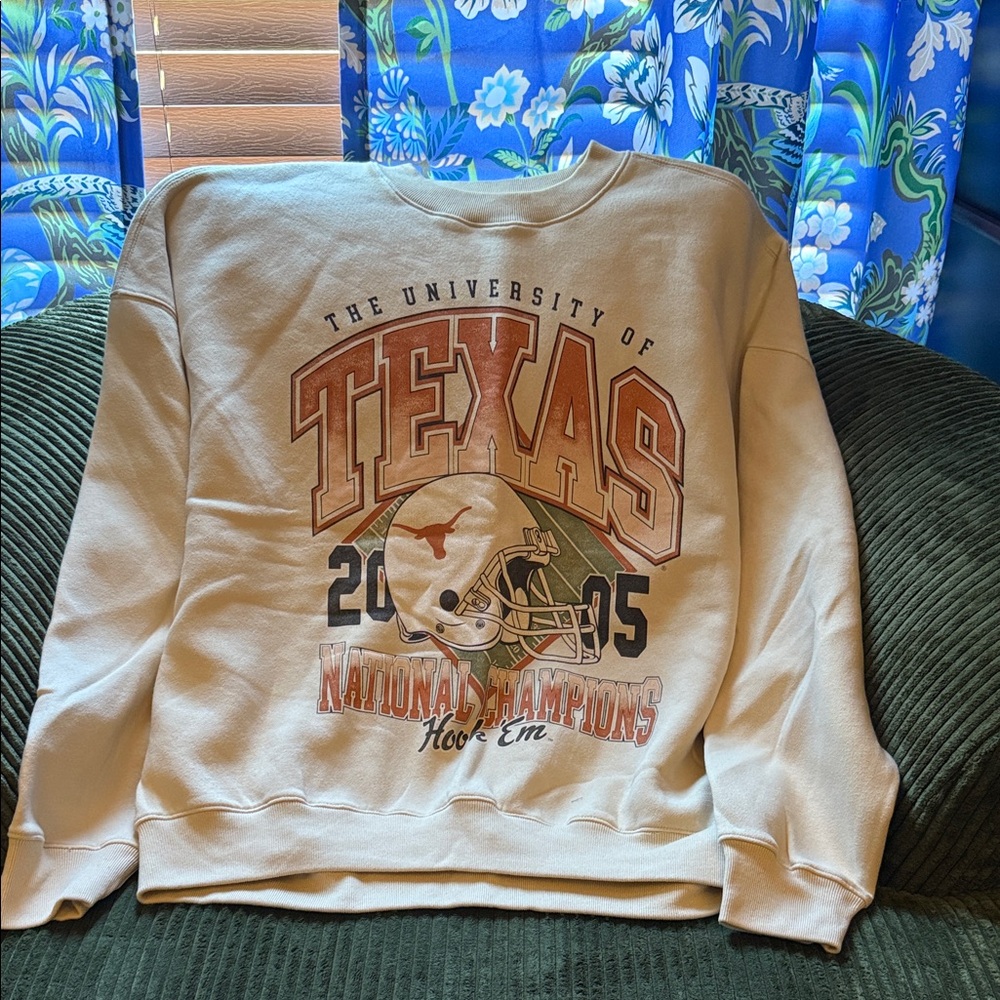 Hollister Cream Texas Sweatshirt
